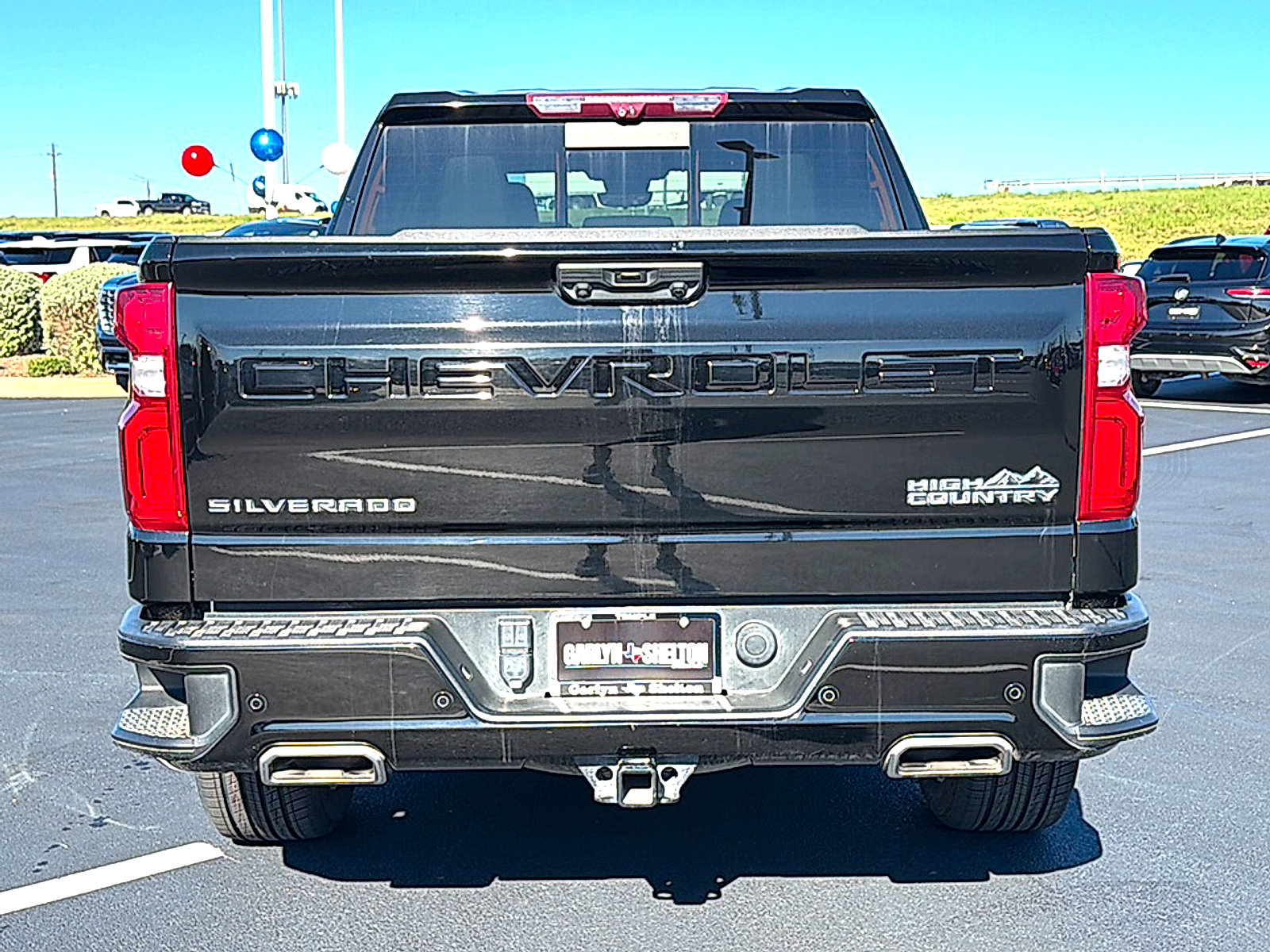 Used 2023 Chevrolet Silverado 1500 High Country w/ High Country Premium Package AWD/4WD image 7