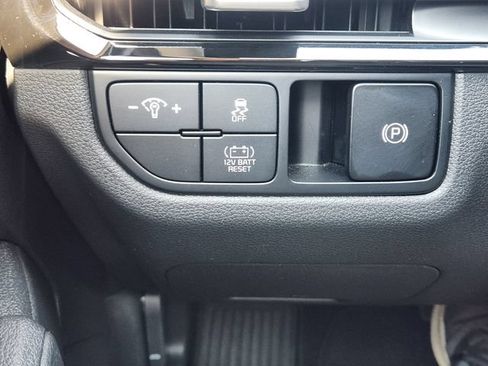 Certified 2026 Kia Sportage LX FWD image 23