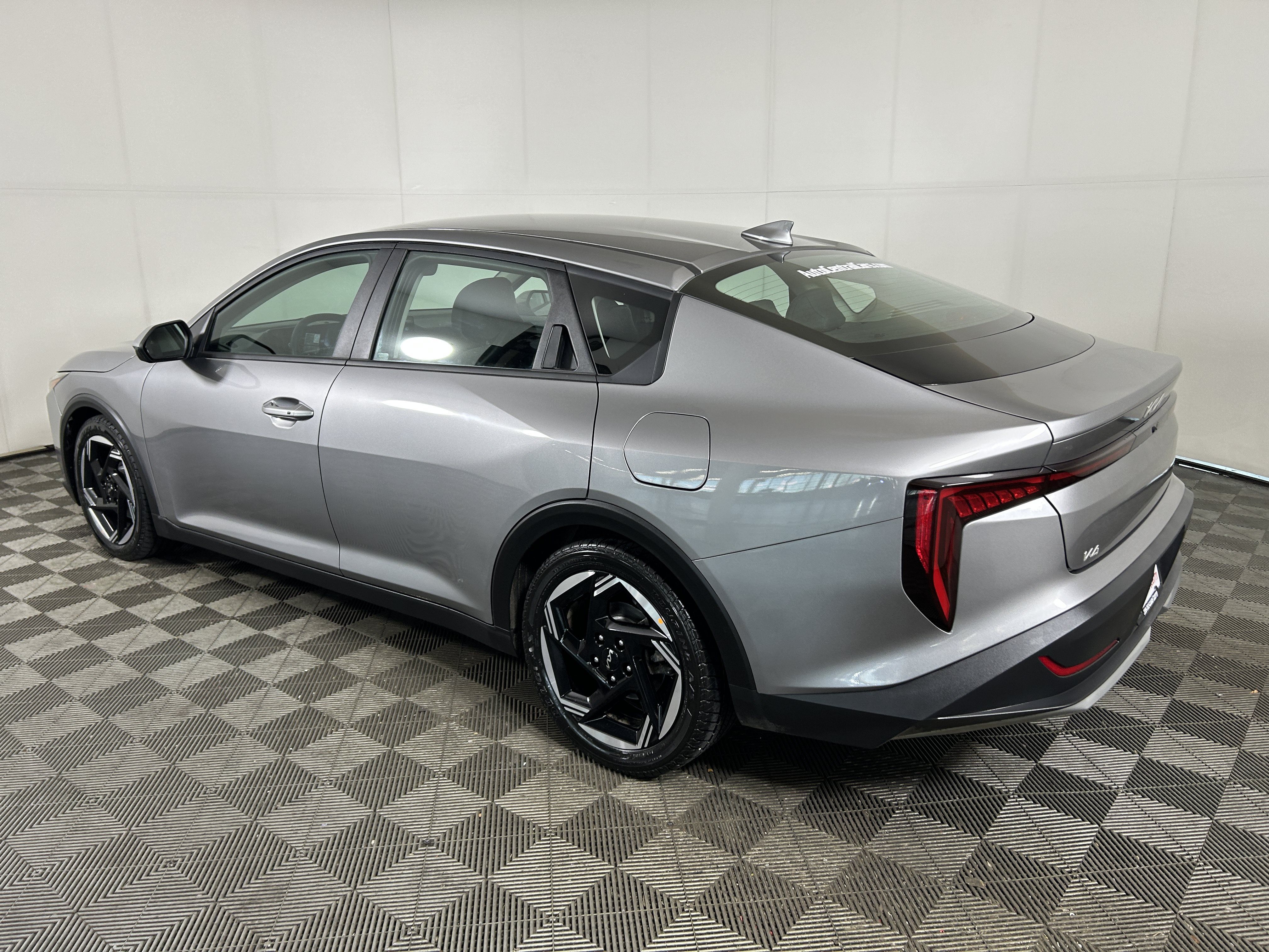 Used 2025 Kia K4 EX FWD image 3