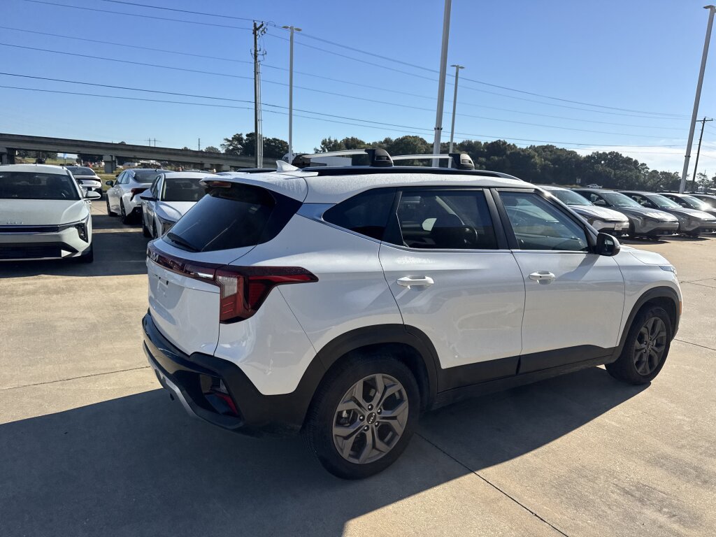 Certified 2024 Kia Seltos S FWD image 15