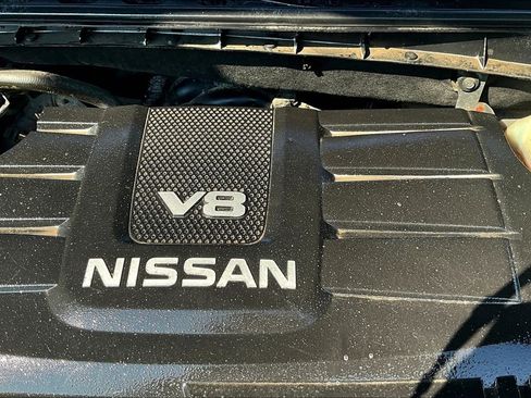 Used 2017 Nissan Titan S image 30