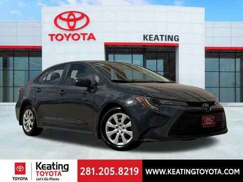 Certified 2025 Toyota Corolla LE image 1