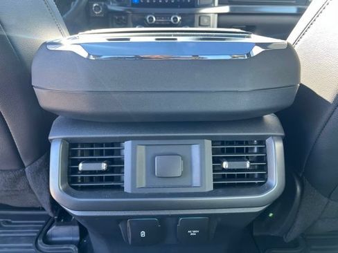 Used 2024 Ford F150 Lariat w/ Bed Utility Package AWD/4WD image 17