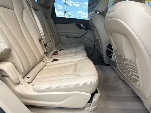 Used 2018 Audi Q7 3.0T Prestige AWD/4WD image 43