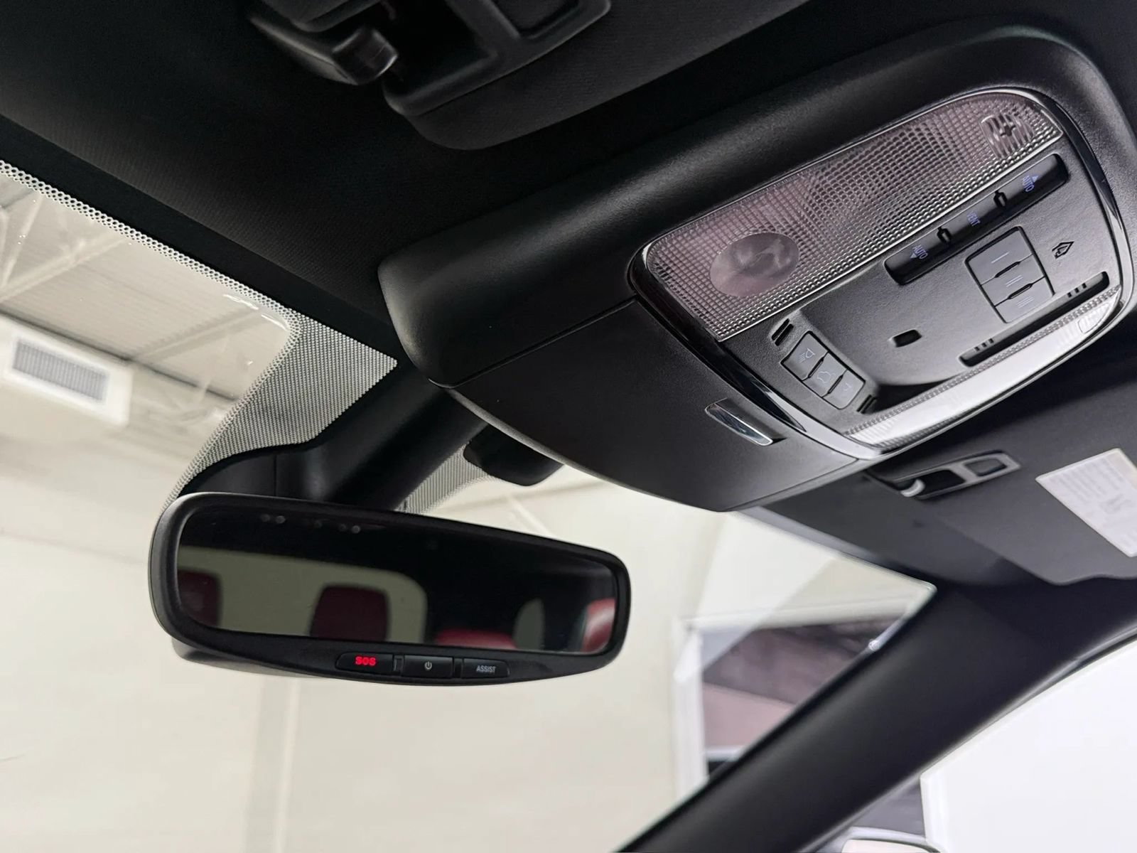 Used 2022 Dodge Durango R/T w/ Tow 'N Go Package AWD/4WD image 29