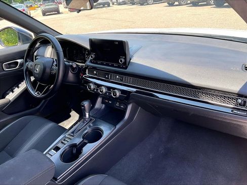 Used 2023 Honda Civic Sport image 14