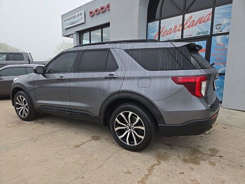 Used 2022 Ford Explorer ST-Line image 6