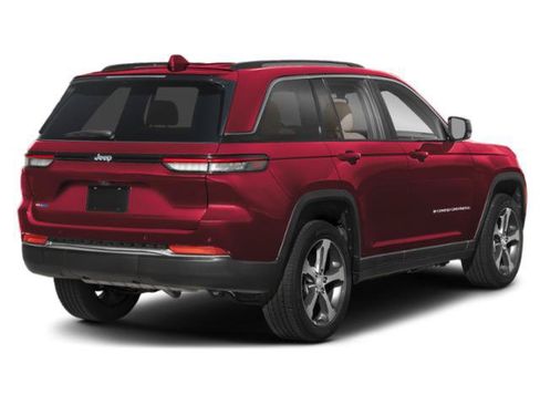 Used 2023 Jeep Grand Cherokee 4WD 4xe image 2