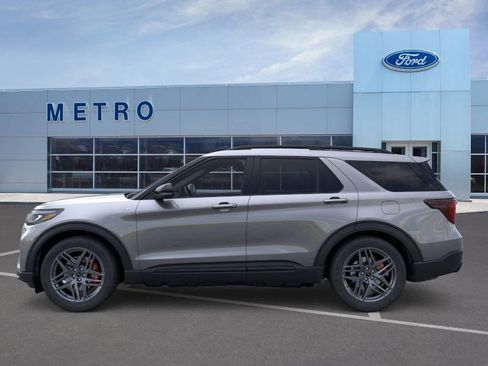 New 2026 Ford Explorer ST-Line image 4