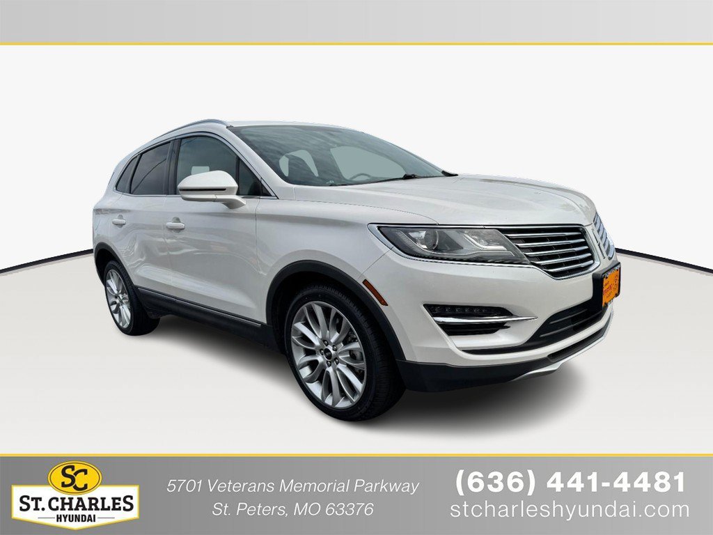 Used 2017 Lincoln MKC Reserve FWD image 1