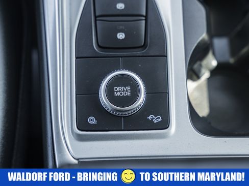 Used 2022 Ford Explorer XLT w/ Equipment Group 202A image 29