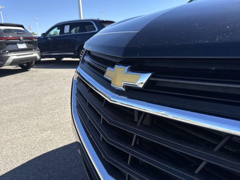 Used 2018 Chevrolet Equinox LT image 32