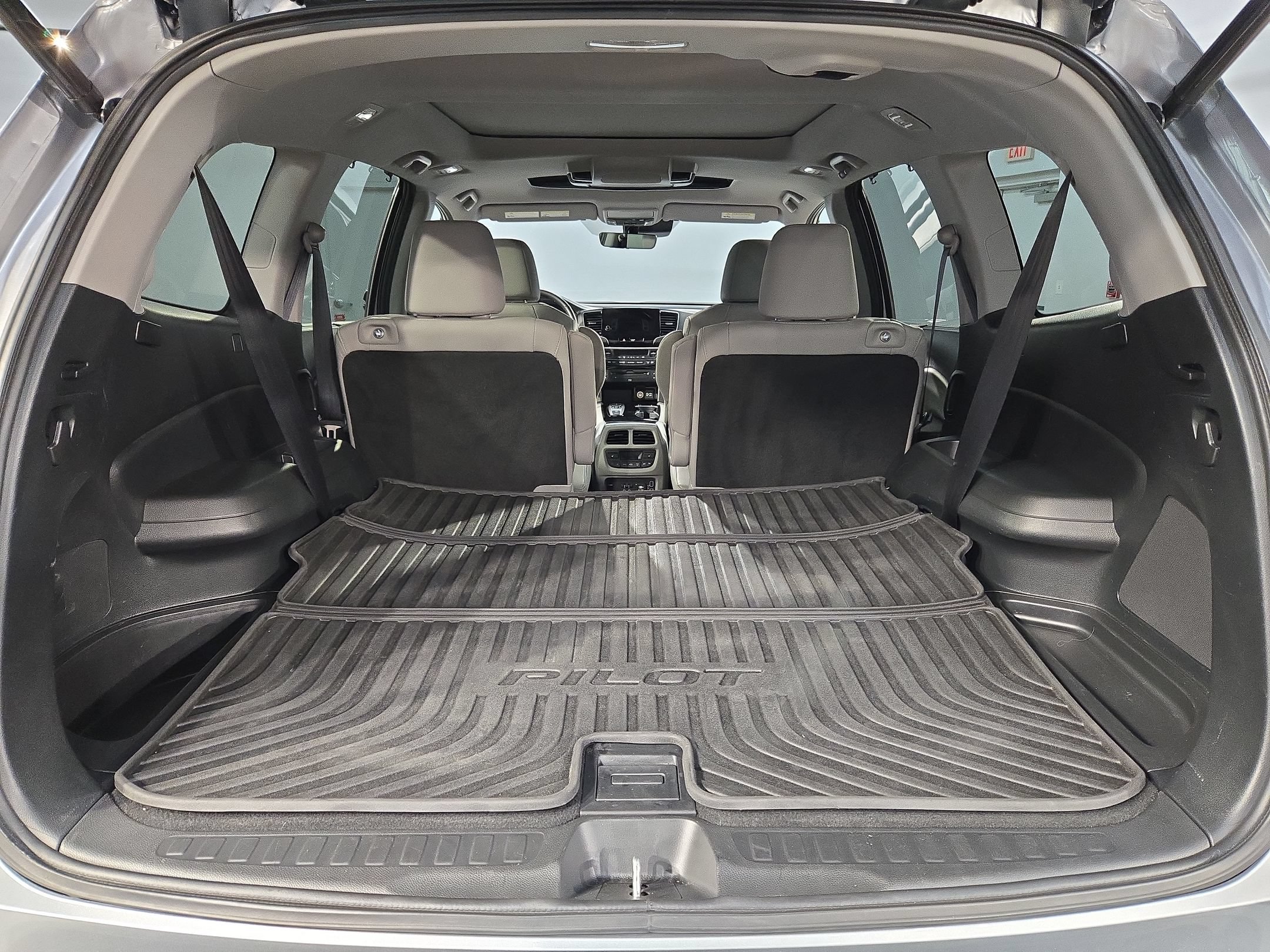 Used 2021 Honda Pilot Elite image 18