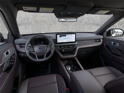 New 2026 Ford Explorer Platinum image 9