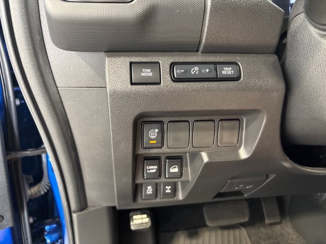 Used 2024 Nissan Frontier PRO-4X w/ Technology Package AWD/4WD image 15