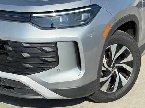 New 2025 Volkswagen Tiguan S image 3