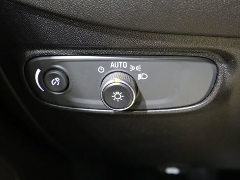 Used 2019 Chevrolet Equinox LT AWD/4WD image 32