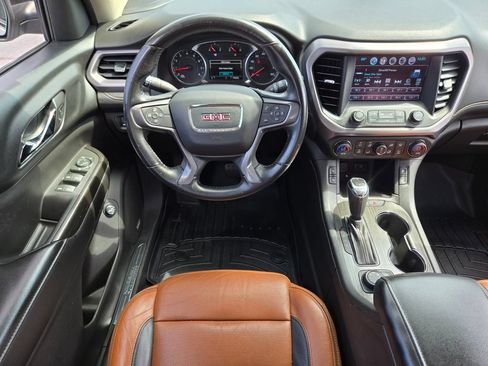 Used 2017 GMC Acadia SLT AWD/4WD image 14