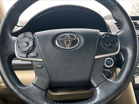 Used 2013 Toyota Camry XLE image 10