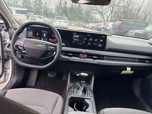 Certified 2025 Kia K4 LXS image 25
