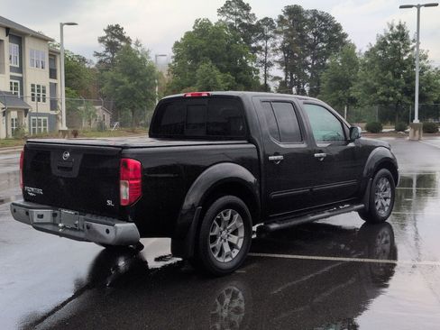 Used 2019 Nissan Frontier SL RWD image 4