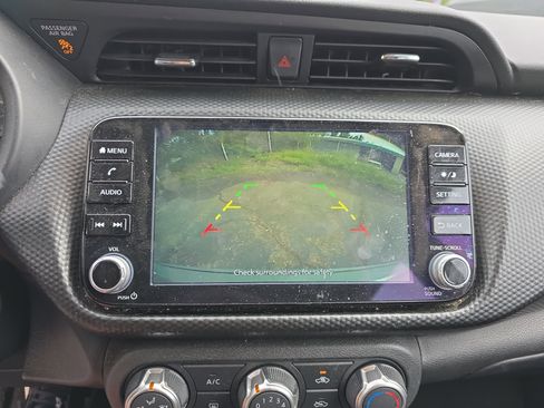 Used 2024 Nissan Kicks SV FWD image 22