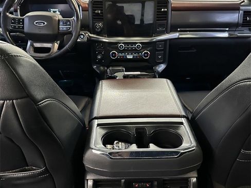 Used 2022 Ford F150 Lariat w/ Equipment Group 502A High image 26