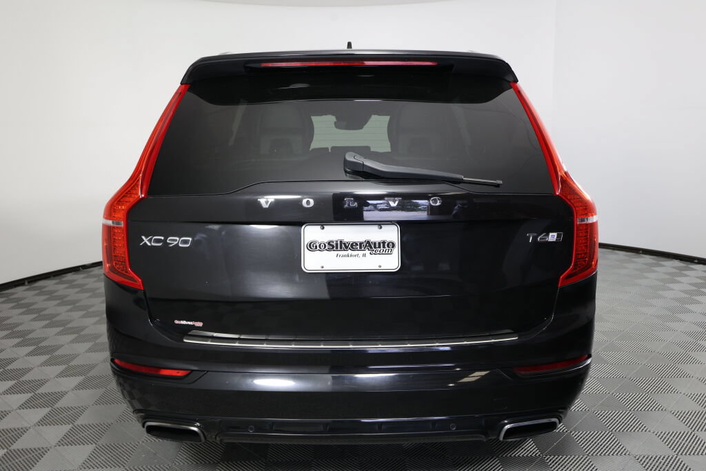 Used 2016 Volvo XC90 T6 R-Design w/ Vision Package AWD/4WD image 3