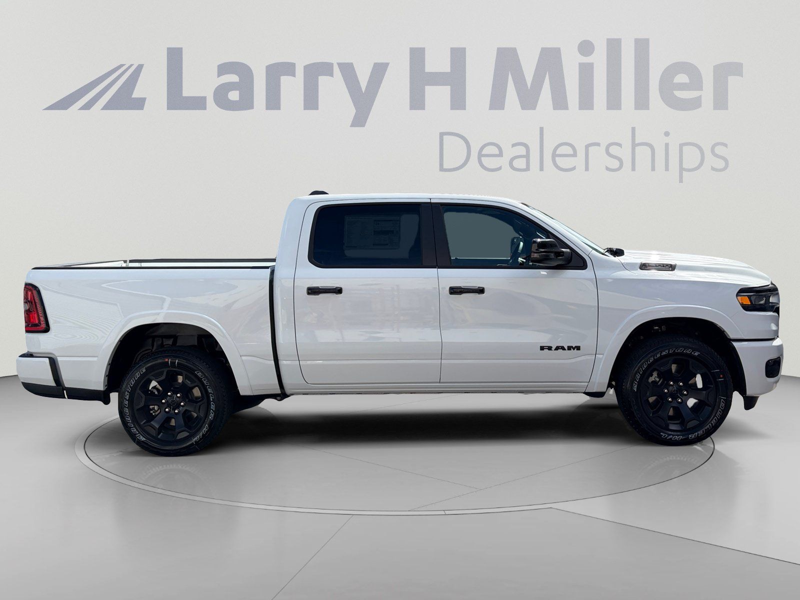 New 2026 RAM 1500 Big Horn AWD/4WD image 6