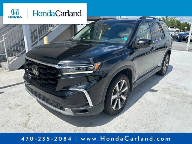 Used 2023 Honda Pilot Touring image 1