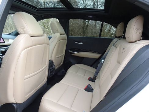 Certified 2024 Cadillac XT4 Luxury w/ Cold Weather Package image 14