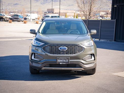 Used 2023 Ford Edge SEL image 2