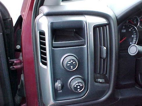 Used 2014 Chevrolet Silverado 1500 LT w/ LT Convenience Package AWD/4WD image 25