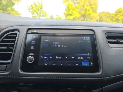 Used 2019 Honda HR-V Sport image 26