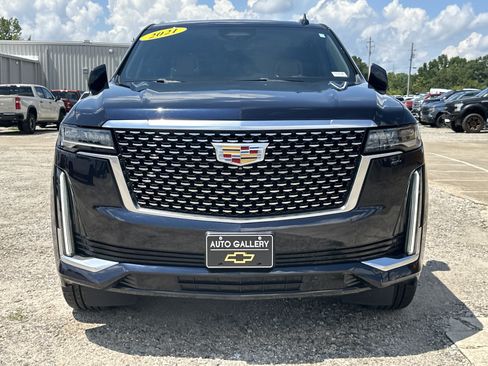 Certified 2021 Cadillac Escalade ESV Premium Luxury AWD/4WD image 2