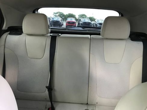 Used 2023 Buick Encore GX Preferred w/ Cold Weather Comfort Package FWD image 12
