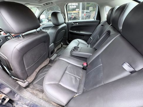 Used 2011 Chevrolet Impala LT w/ Luxury Edition Package FWD image 14