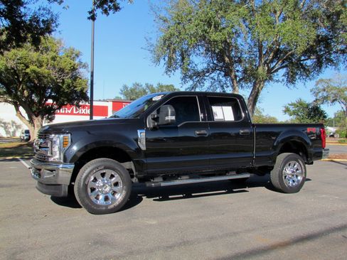 Used 2019 Ford F250 XLT w/ XLT Value Package image 5