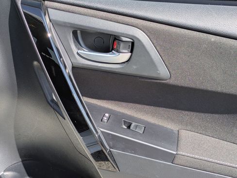 Used 2017 Toyota Corolla iM image 33