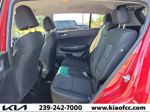 Used 2018 Kia Sportage LX FWD image 11