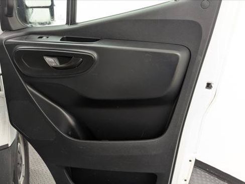 Used 2022 Mercedes-Benz Sprinter 2500 image 19