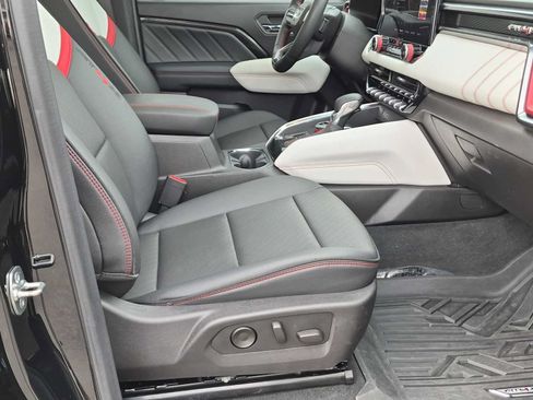 Used 2024 GMC Canyon AT4X AWD/4WD image 24