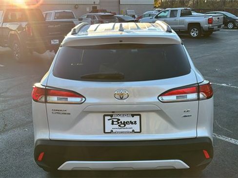 Used 2024 Toyota Corolla Cross LE image 28