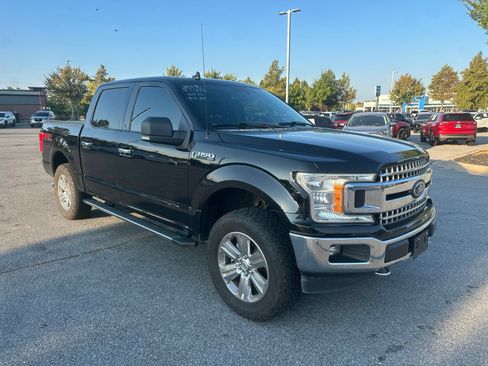 Used 2018 Ford F150 XLT w/ Equipment Group 302A Luxury AWD/4WD image 3