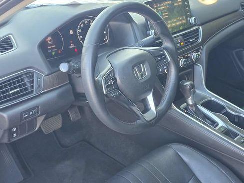 Used 2018 Honda Accord EX-L image 9