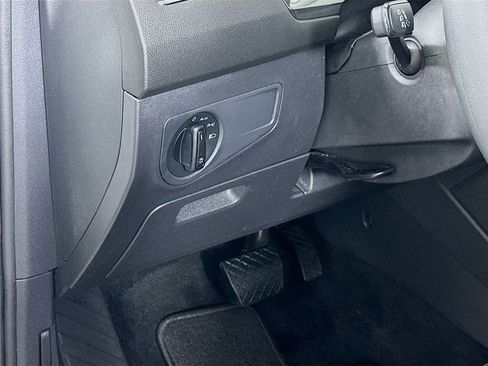 Used 2020 Volkswagen Tiguan S FWD image 10