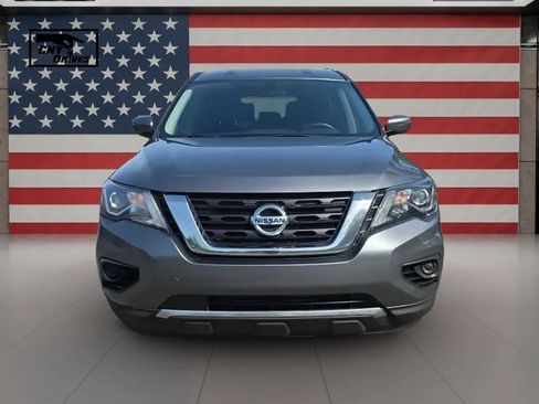 Used 2020 Nissan Pathfinder S AWD/4WD image 2