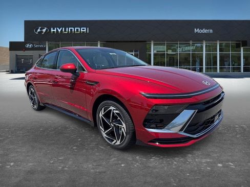 New 2026 Hyundai Sonata SEL FWD image 2