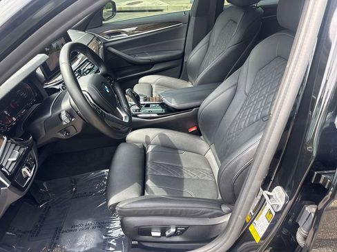 Used 2021 BMW 540i w/ Convenience Package RWD image 9