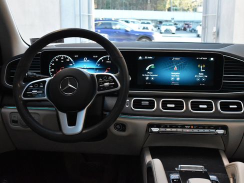 Used 2020 Mercedes-Benz GLS 450 4MATIC image 28